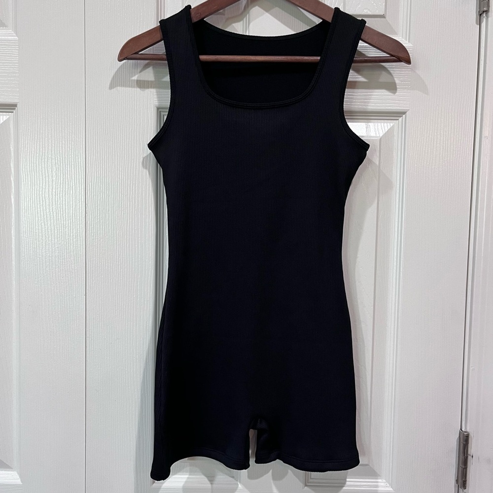 Seamless Romper Ribbed Stretch Black Size Medium